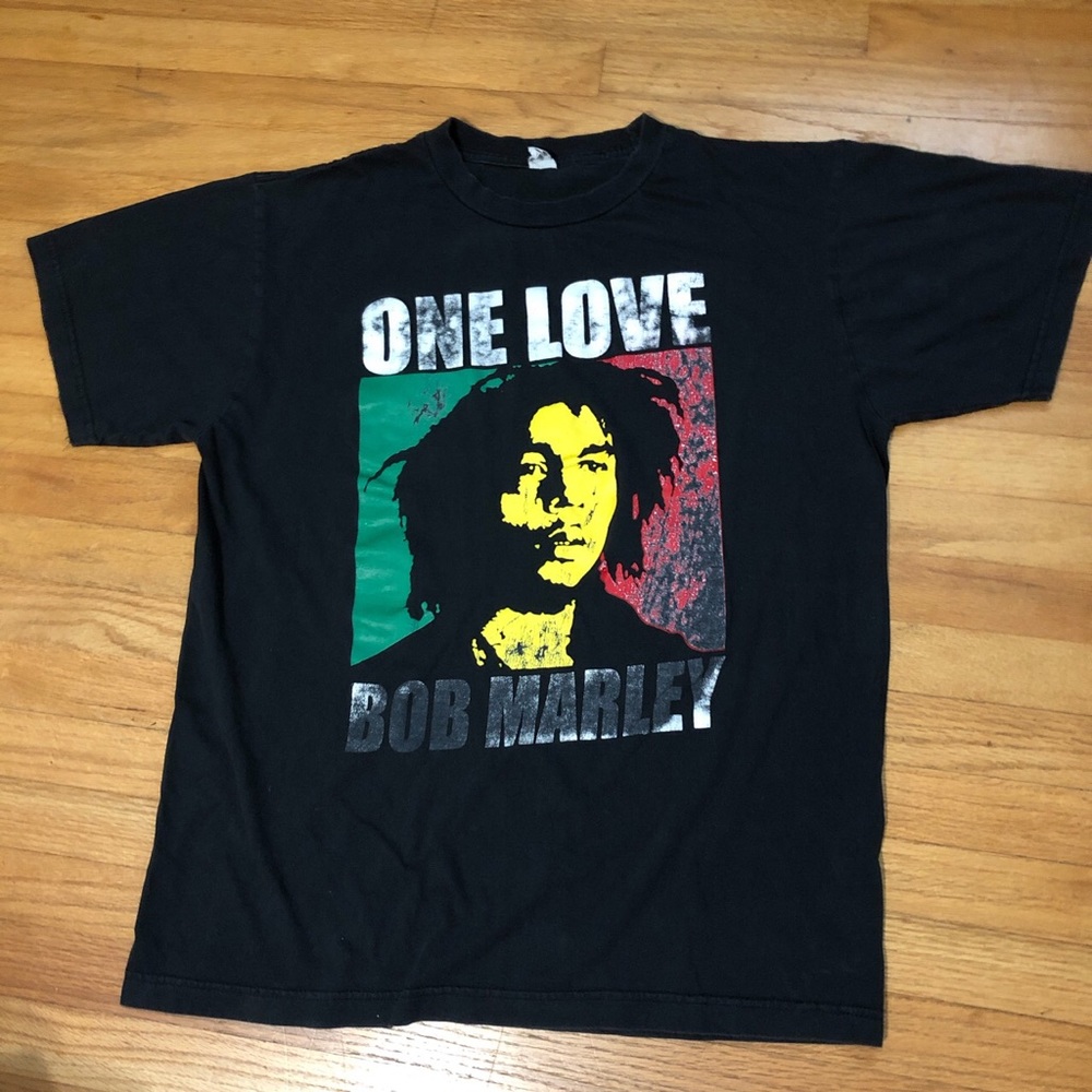 • bob marley shirt •